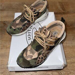 Steve Madden Leopard Camouflage Sneakers Shoes